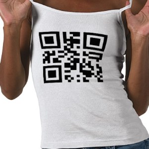 QR hug_me_tshirt